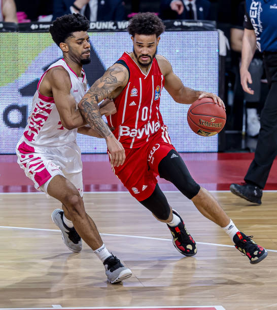 力是她能够 力是她能够