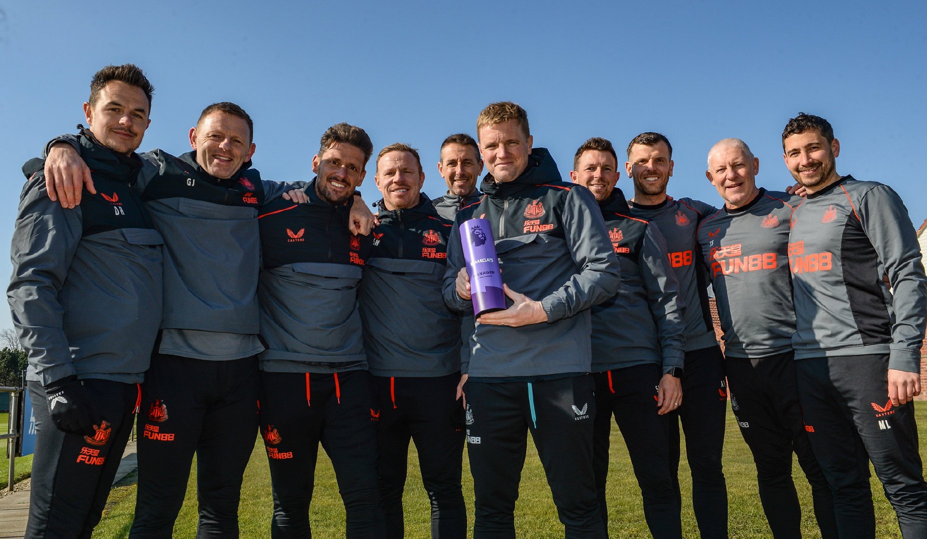 的中场储备 的中场储备