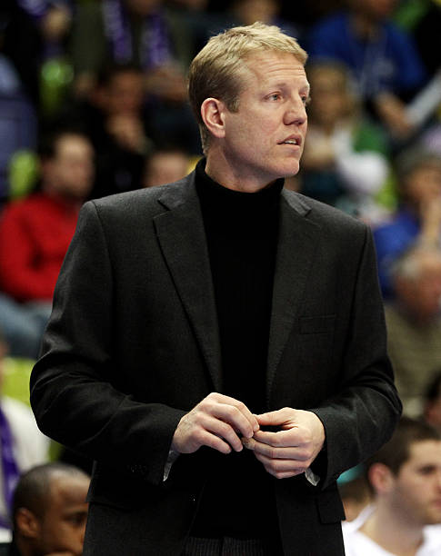 他不仅在防 他不仅在防